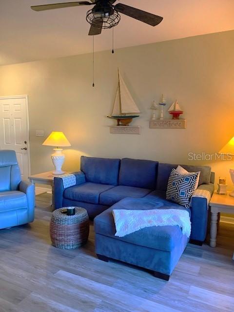 Picture of 3453 Parkridge Circle Unit 18-101, Sarasota FL 34243