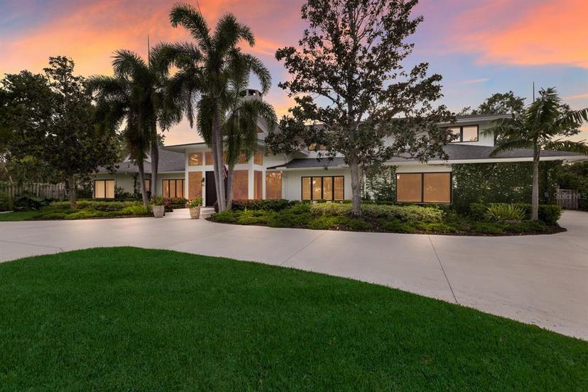 Picture of 3709 Beneva Oaks Way, Sarasota FL 34238