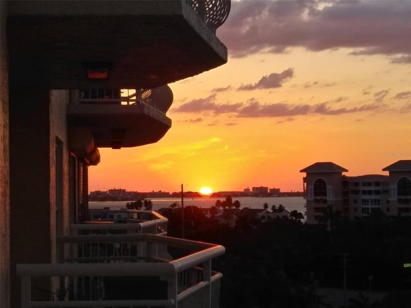 Picture of 4900 Brittany Drive S Unit 909, St Petersburg FL 33715
