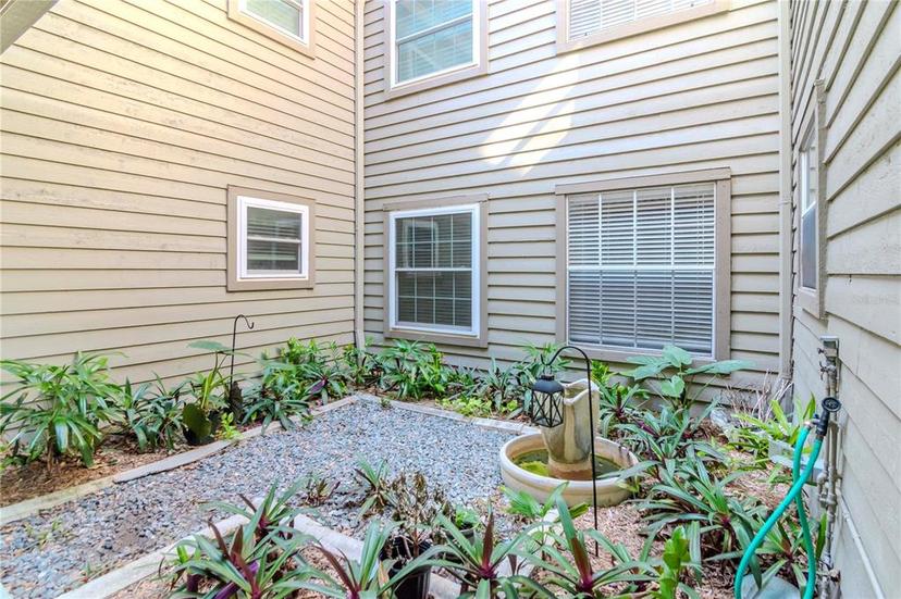Picture of 2500 Winding Creek Boulevard Unit I106, Clearwater FL 33761