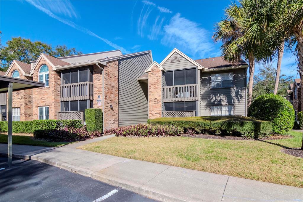 Picture of 2500 Winding Creek Boulevard Unit I106, Clearwater, FL 33761