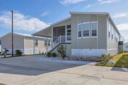Picture of 10315 Cortez Road W Unit 5H, Bradenton, FL 34210