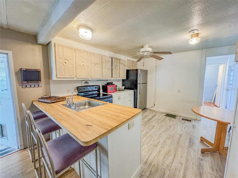 Picture of 5316 53Rd Avenue E Unit A3, Bradenton FL 34203