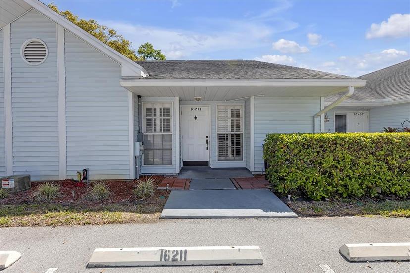 Picture of 16211 Rambling Vine Drive W, Tampa FL 33624