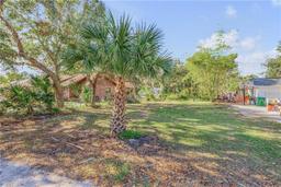 Picture of 534 N Myrtle Avenue, New Smyrna Beach, FL 32168