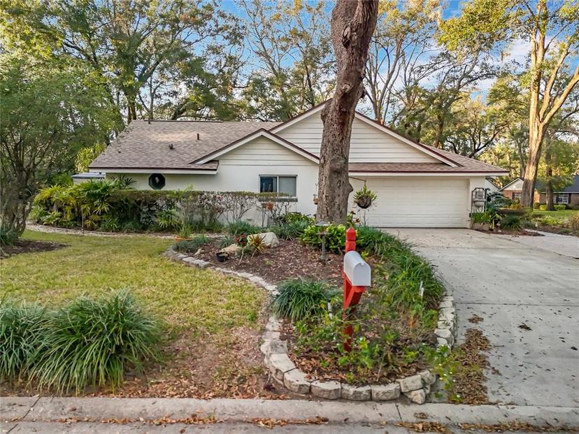 Picture of 2042 Eagles Rest Drive, Apopka FL 32712