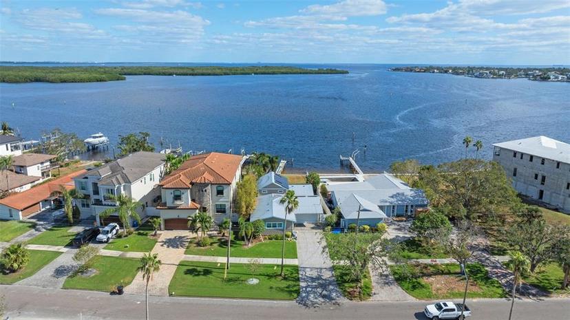 Picture of 6323 Bayou Grande Boulevard Ne, St Petersburg FL 33702