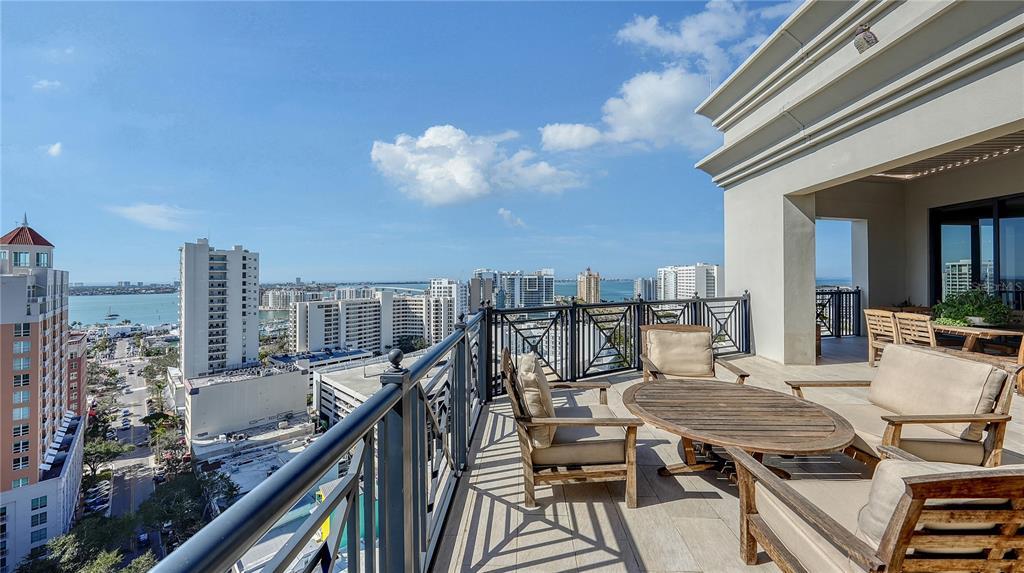 Picture of 50 Central Avenue Unit 17Phc, Sarasota, FL 34236