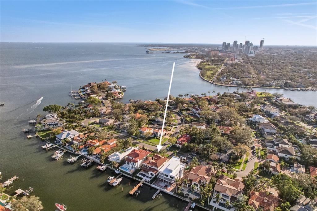 Picture of 801 Brightwaters Boulevard Ne, St Petersburg, FL 33704