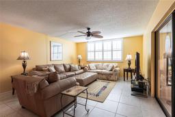 Picture of 501 Spring Lakes Boulevard Unit 501, Bradenton, FL 34210