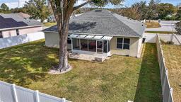 Picture of 36628 Grand Island Oaks Cir, Grand Island, FL 32735