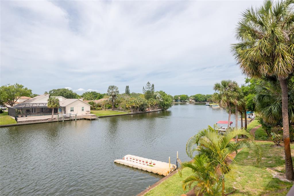 Picture of 6325 Newtown Circle Unit 25B2, Tampa, FL 33615
