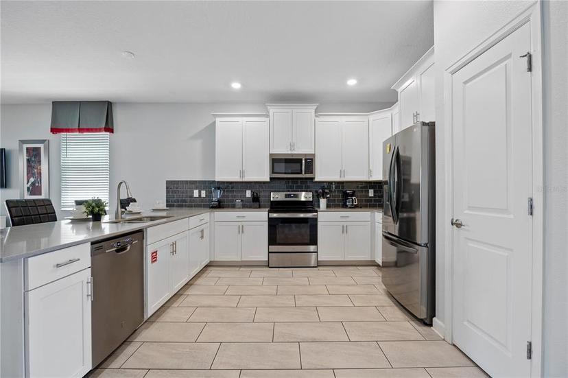 Picture of 641 Pebble Beach Drive, Davenport FL 33896