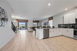 Picture of 641 Pebble Beach Drive, Davenport, FL 33896
