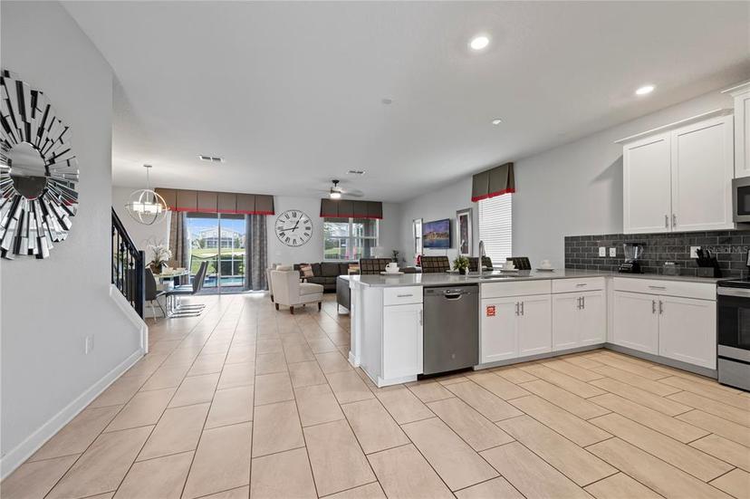 Picture of 641 Pebble Beach Drive, Davenport FL 33896