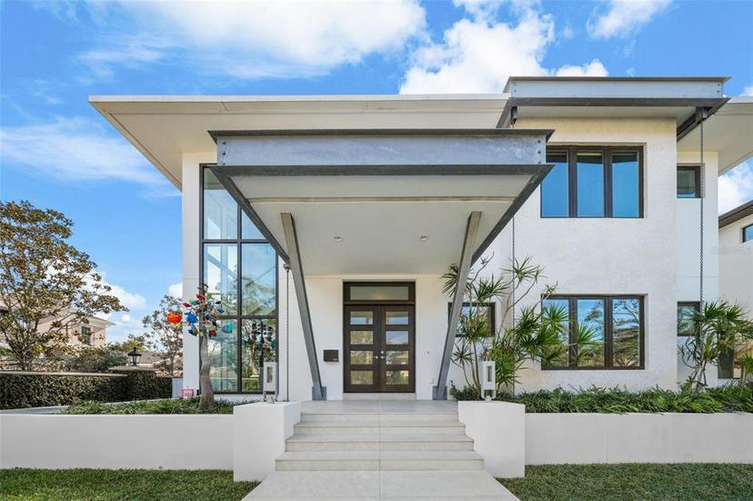 Picture of 720 16Th Avenue Ne, St Petersburg FL 33704