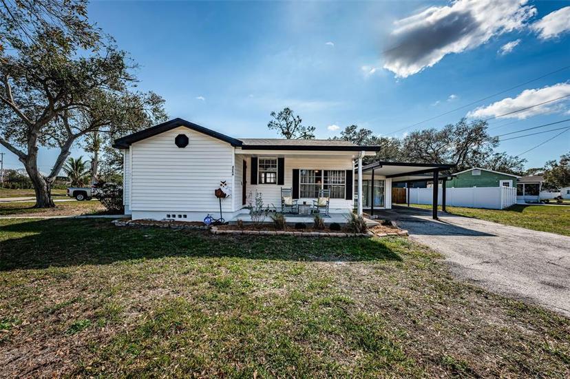 Picture of 6254 Pershing Street Ne, St Petersburg FL 33702