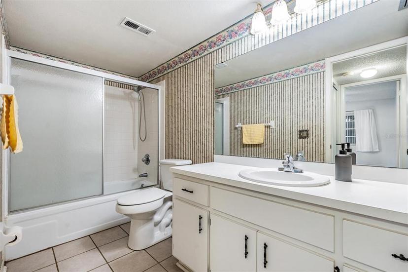 Picture of 150 El Dorado Unit 101, Winter Haven FL 33884