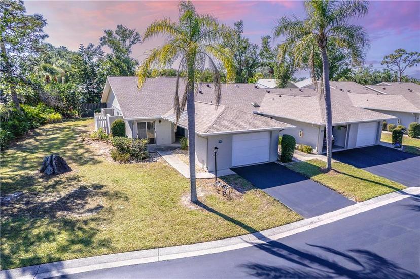 Picture of 301 Pinebrook Club Drive Unit 1, Venice FL 34285