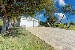 Picture of 309 South Drive, Nokomis, FL 34275