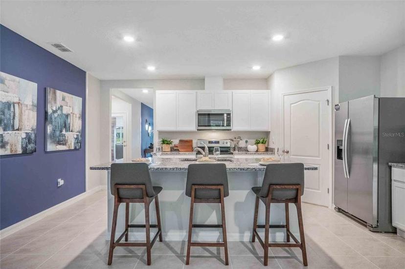 Picture of 427 Cinnamon Drive, Kissimmee FL 34759