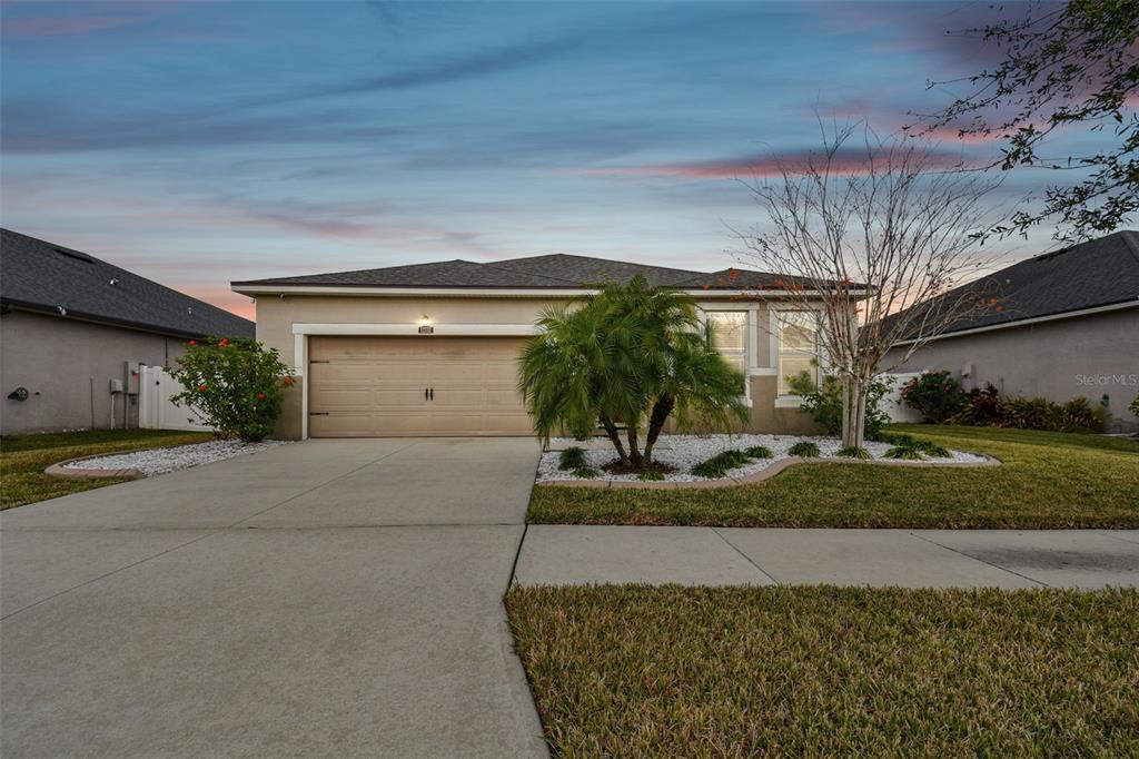 Picture of 12332 Prairie Valley Lane, Riverview, FL 33579