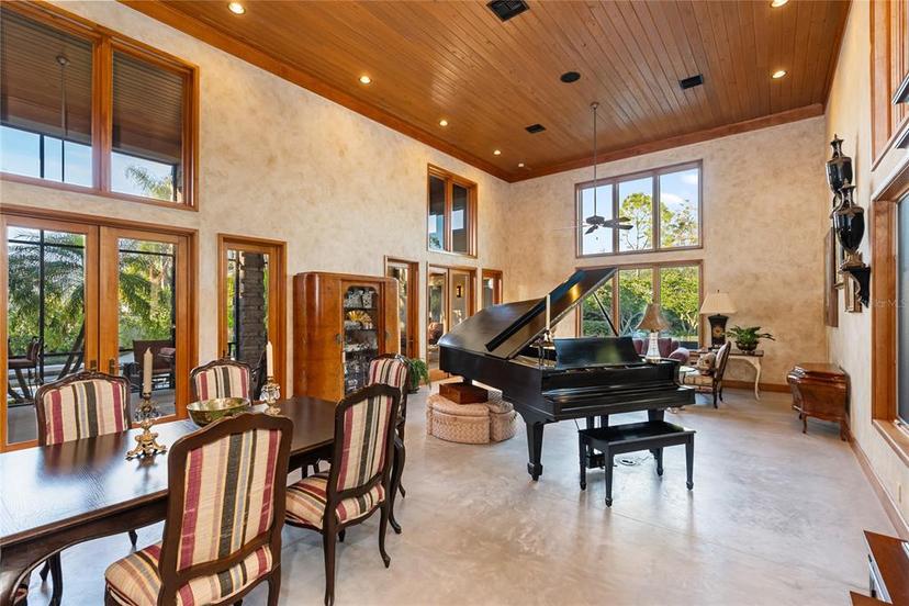 Picture of 1804 N Lake Shore Drive, Sarasota FL 34231