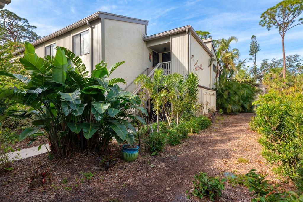 Picture of 1512 Pelican Cove Road Unit 239, Sarasota, FL 34231