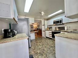 Picture of 106 Gardenia Way, Leesburg, FL 34748