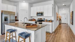 Picture of 474 Puma Loop, Groveland, FL 34736