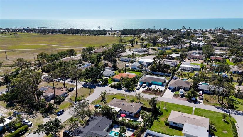 Picture of 1309 Nokomis Avenue S, Venice FL 34285