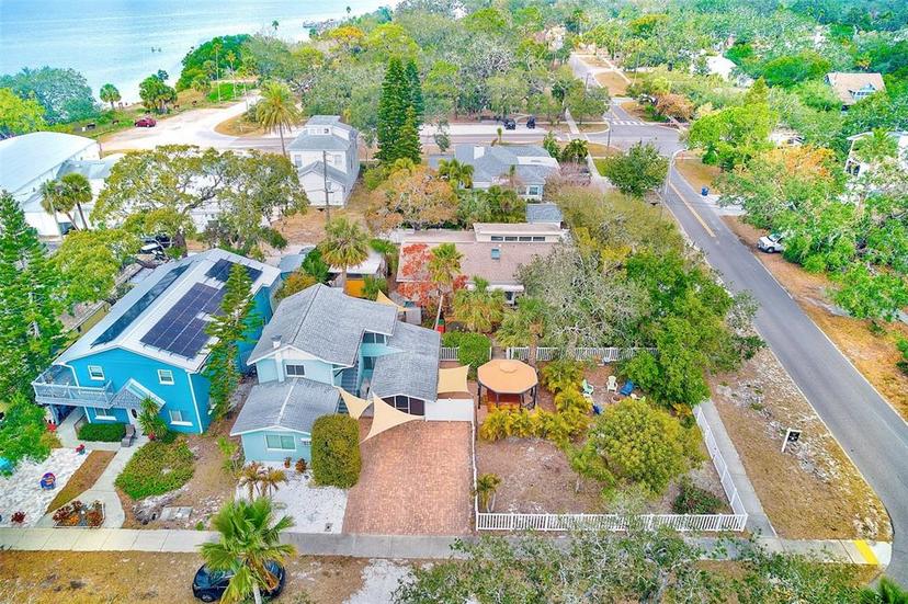 Picture of 604 Pennsylvania Avenue, Crystal Beach FL 34681