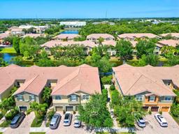 Picture of 7911 Moonstone Drive Unit 26-203, Sarasota, FL 34233