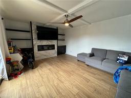 Picture of 1570 Park Meadows Drive Unit 2, Fort Myers, FL 33907