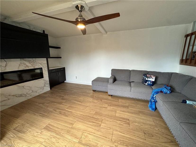 Picture of 1570 Park Meadows Drive Unit 2, Fort Myers FL 33907