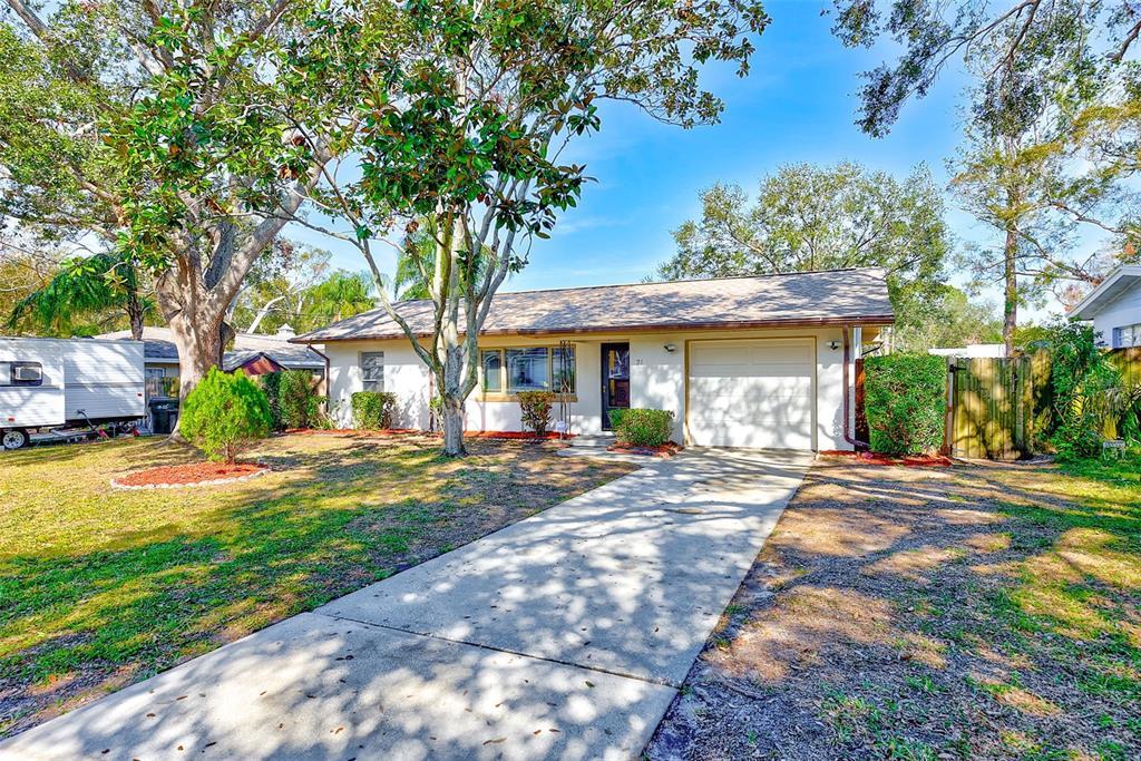 Picture of 21 Belle Meade Circle, Largo, FL 33770