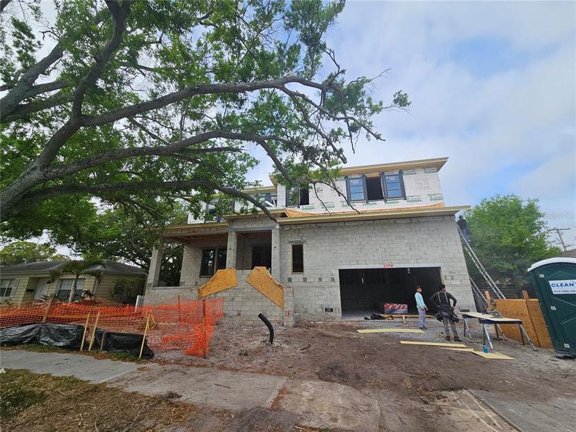 Picture of 408 Columbia Drive, Tampa FL 33606