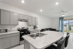Picture of 2352 Tay Wes Drive, St Cloud, FL 34771