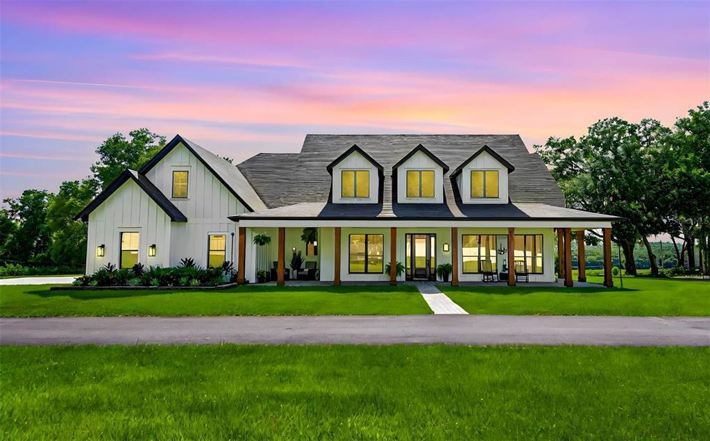 Picture of 17311 Gunn Highway, Odessa, FL 33556