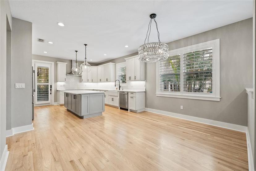 Picture of 1012 River Heights Avenue, Tampa FL 33603