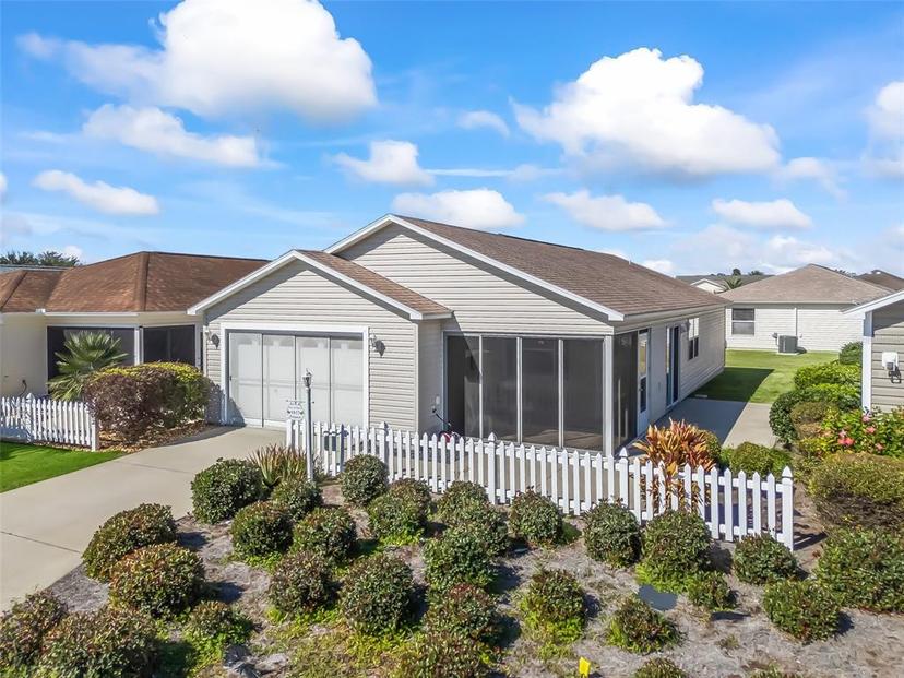 Picture of 1817 Hallandale Lane, The Villages FL 32162