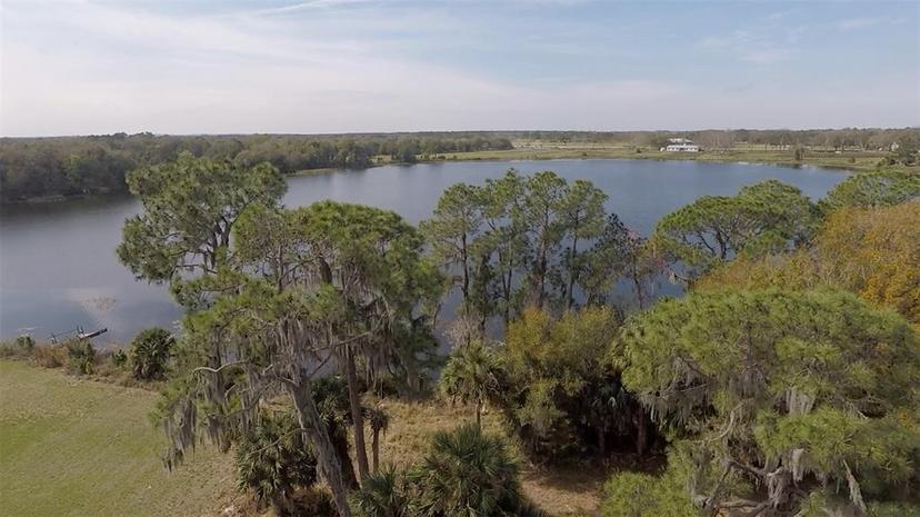 Picture of 3412 Lake Diane Road, Tavares FL 32778