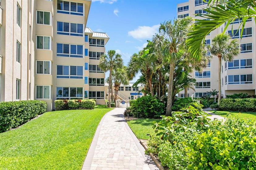 Picture of 5916 Midnight Pass Road Unit 103, Sarasota FL 34242