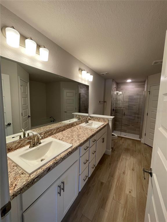 Picture of 35 Locust Radial Circle, Ocala FL 34472