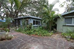Picture of 2311 Roselawn Circle, Sarasota, FL 34231