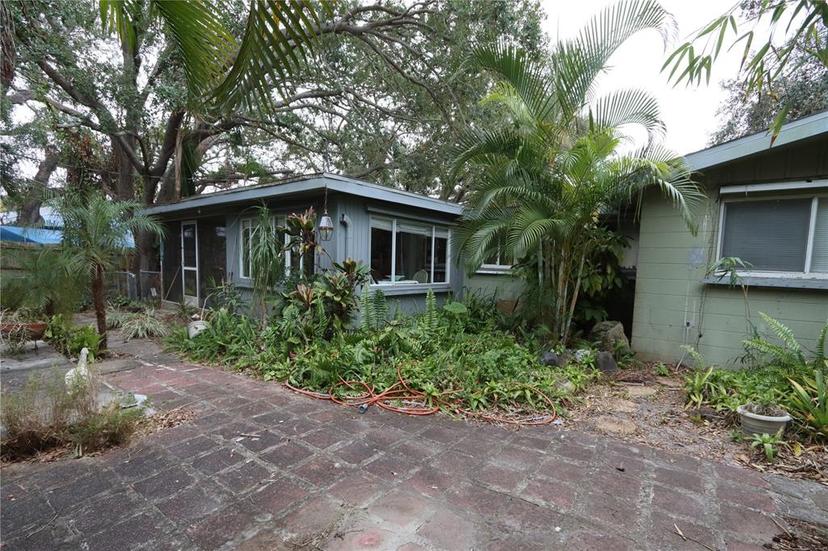 Picture of 2311 Roselawn Circle, Sarasota FL 34231