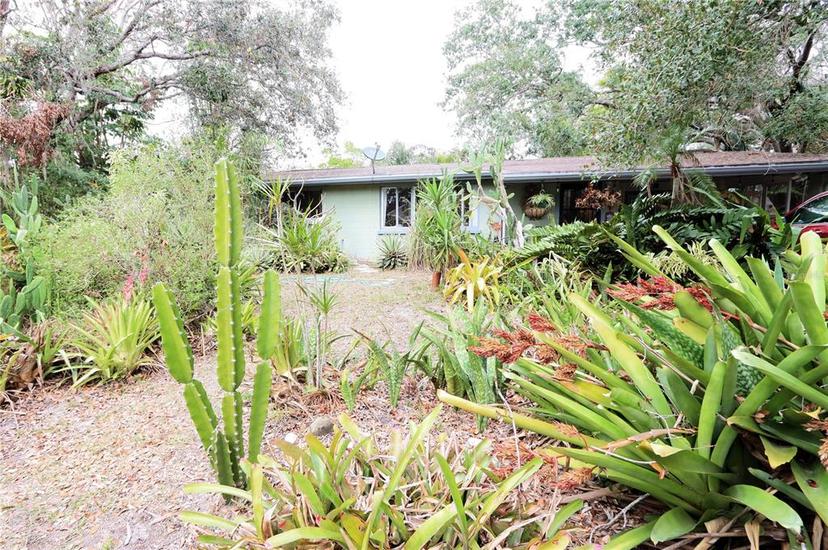 Picture of 2311 Roselawn Circle, Sarasota FL 34231