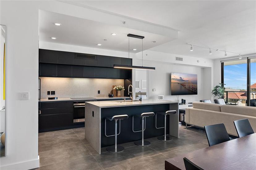 Picture of 100 1St Avenue N Unit 503, St Petersburg FL 33701