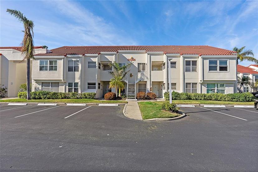 Picture of 6085 Bahia Del Mar Boulevard Unit 105, St Petersburg FL 33715