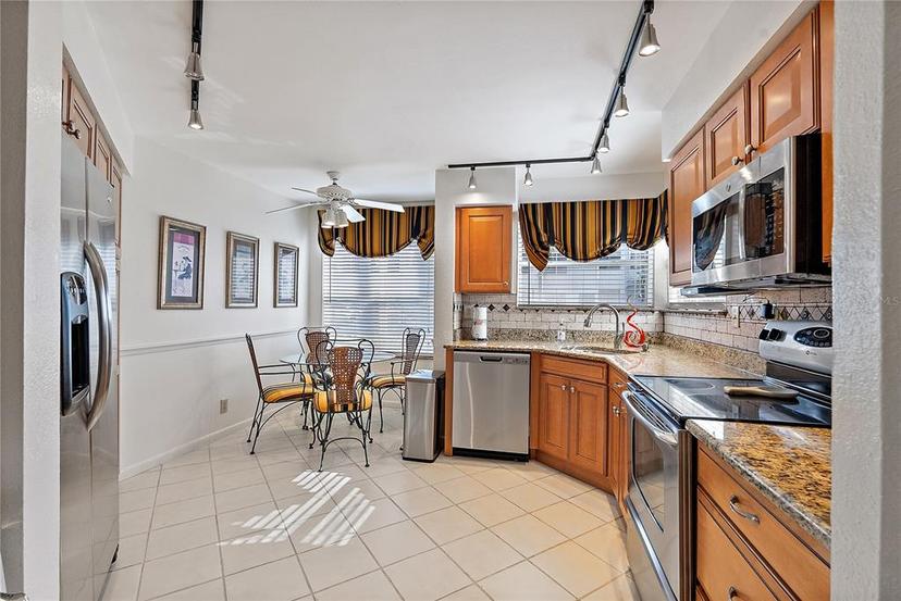 Picture of 6085 Bahia Del Mar Boulevard Unit 105, St Petersburg FL 33715